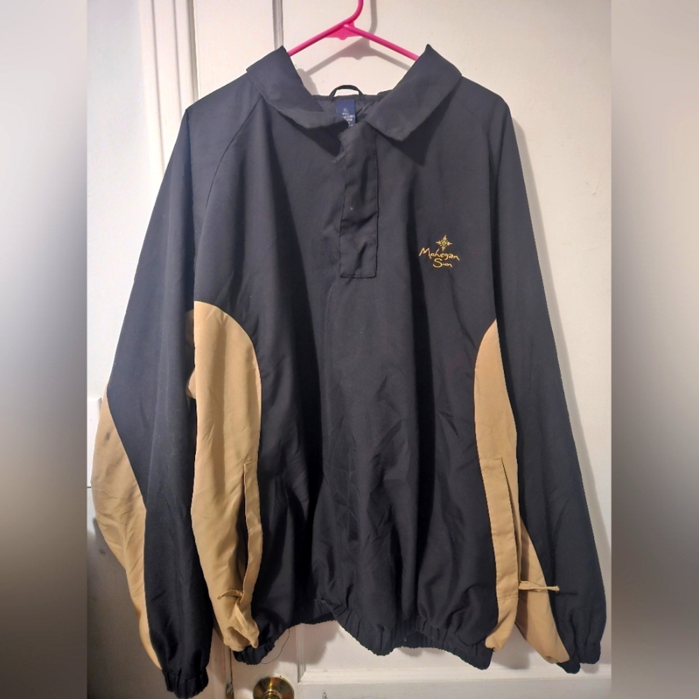 Vintage Mohegan Sun Windbreaker Men's Size XL